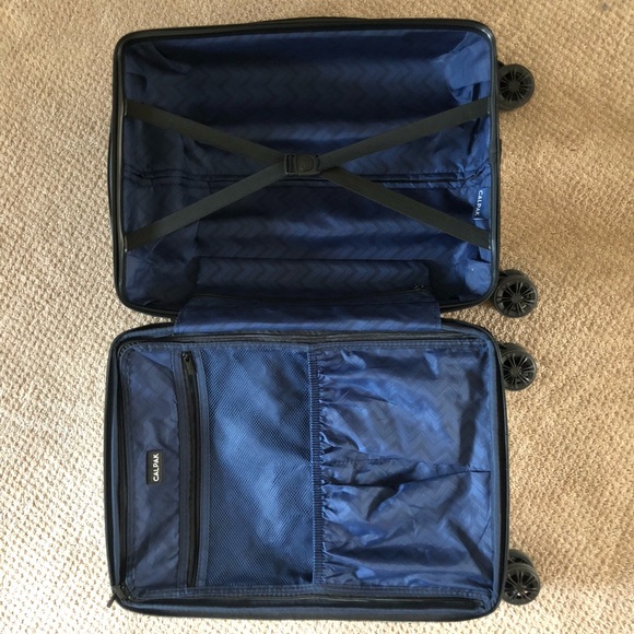 Calpak 2-piece luggage set - Picture 6 of 10